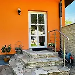 Am Waldesrand - Garten, Terrasse, Grill, Luftkuehler, Massagesessel, Kinderspielecke, Spielekonsole Cottbus
