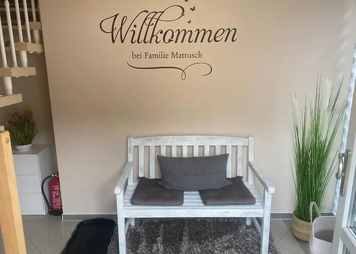 شقة Am Waldesrand - Garten, Terrasse, Grill, Luftkuehler, Massagesessel, Kinderspielecke, Spielekonsole *