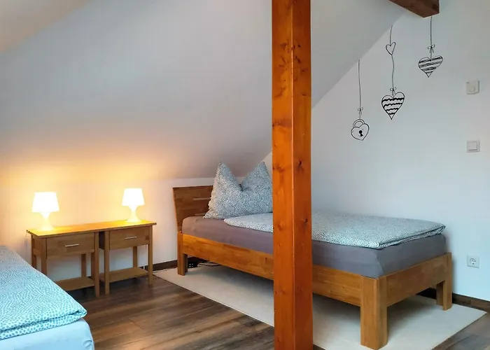 شقة Am Waldesrand - Garten, Terrasse, Grill, Luftkuehler, Massagesessel, Kinderspielecke, Spielekonsole