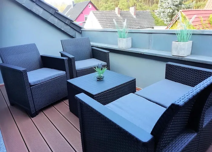 Am Waldesrand - Garten, Terrasse, Grill, Luftkuehler, Massagesessel, Kinderspielecke, Spielekonsole